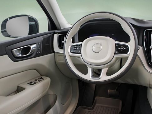 New 2026 Volvo XC60 B5 Ultra w/ Protection Package Premier image 14