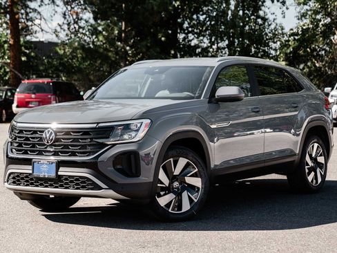 New 2026 Volkswagen Atlas Cross Sport SE image 1