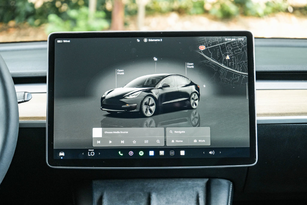 Used 2023 Tesla Model 3 Standard Range RWD image 13