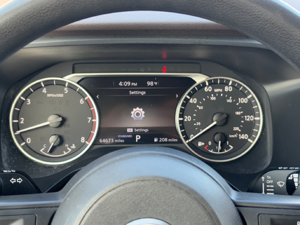 Used 2023 Nissan Rogue S FWD image 14