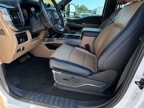 Used 2024 Ford F250 Lariat w/ Chrome Package AWD/4WD image 17
