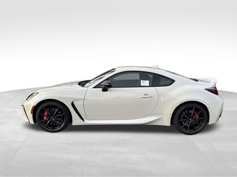 New 2025 Toyota GR86 Premium image 3