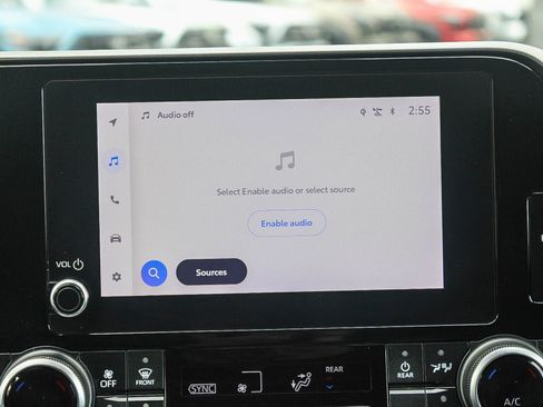 Used 2023 Toyota Highlander XLE w/ Protection Package #3 (TMS) image 15