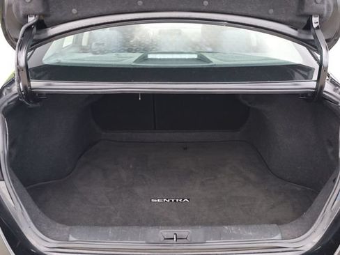 Used 2024 Nissan Sentra S FWD image 28