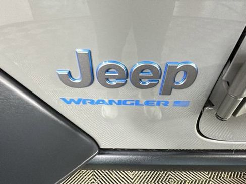 Used 2023 Jeep Wrangler Unlimited w/ Sun & Screen Package AWD/4WD image 10