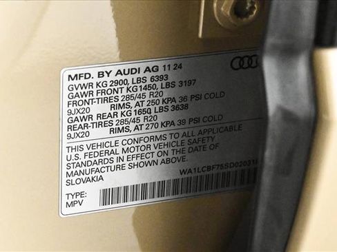 Certified 2025 Audi Q7 2.0T Premium Plus image 27