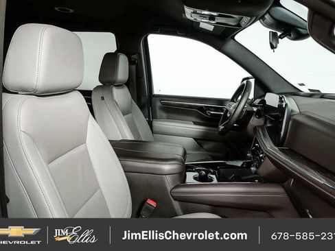 Certified 2025 Chevrolet Tahoe LT AWD/4WD image 23