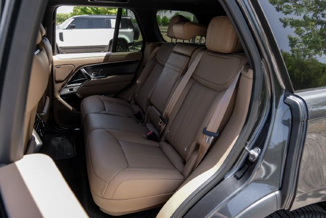 New 2026 Land Rover Range Rover SE AWD/4WD image 52