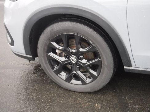 Used 2023 Honda HR-V Sport image 3