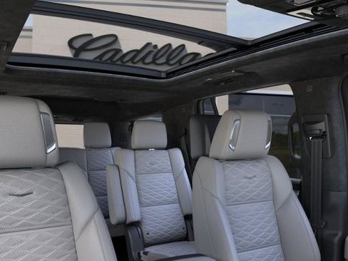New 2026 Cadillac Escalade Platinum Sport w/ LPO, ONYX Package AWD/4WD image 24