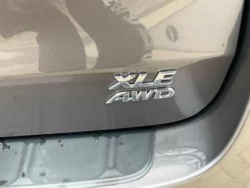 Used 2015 Toyota Sienna XLE AWD/4WD image 36