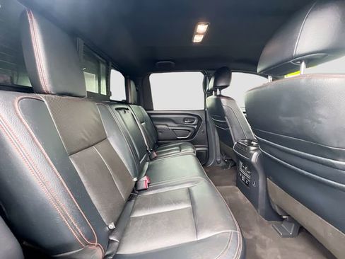 Used 2020 Nissan Titan PRO-4X w/ Pro-4x Convenience Package image 28