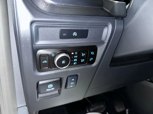 Used 2025 Ford F150 Platinum w/ Equipment Group 702A High image 19