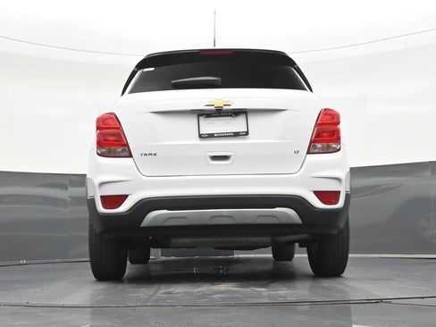 Used 2020 Chevrolet Trax LT w/ LT Convenience Package FWD image 26