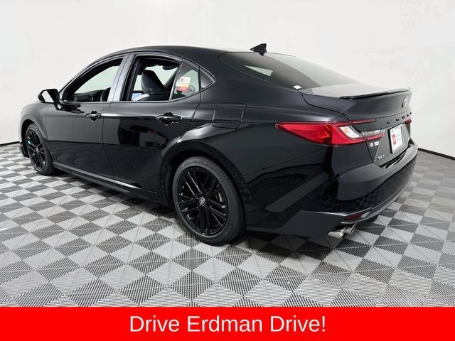 Used 2026 Toyota Camry SE FWD image 21