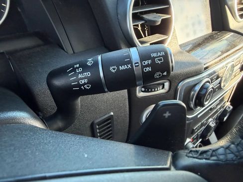 Used 2016 Land Rover LR4 HSE Silver Edition AWD/4WD image 54