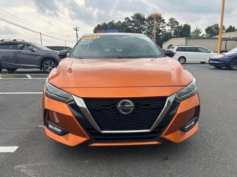 Used 2021 Nissan Sentra SR w/ SR Premium Package FWD image 2