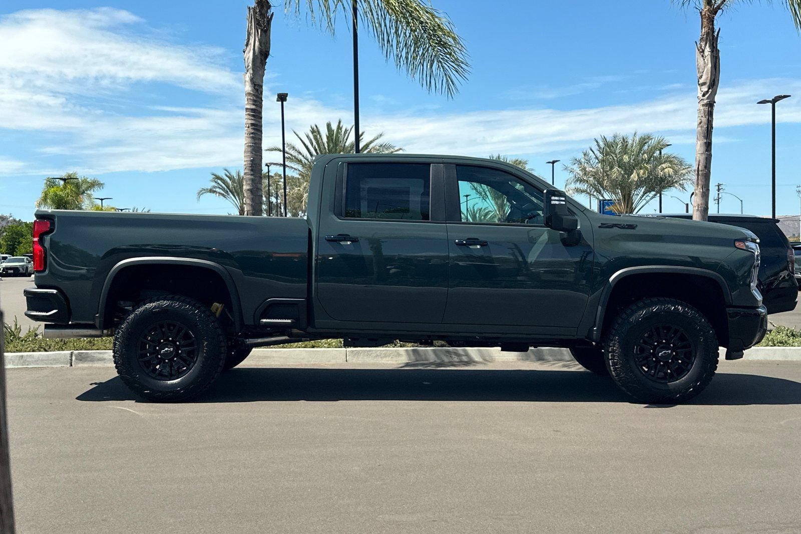 New 2026 Chevrolet Silverado 2500 ZR2 w/ LPO, Dark Essentials Package AWD/4WD image 3