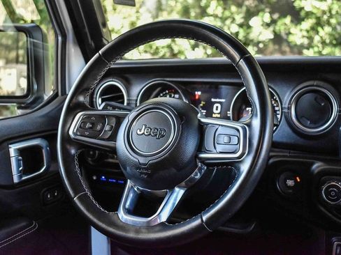 Used 2022 Jeep Wrangler Unlimited Sahara w/ Safety Group image 13