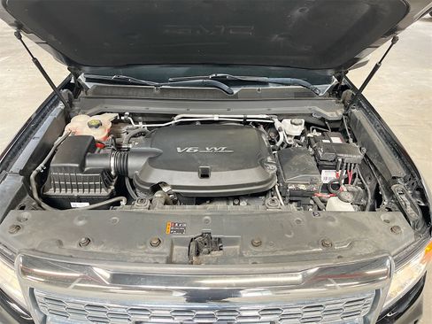 Used 2021 GMC Canyon Denali image 29