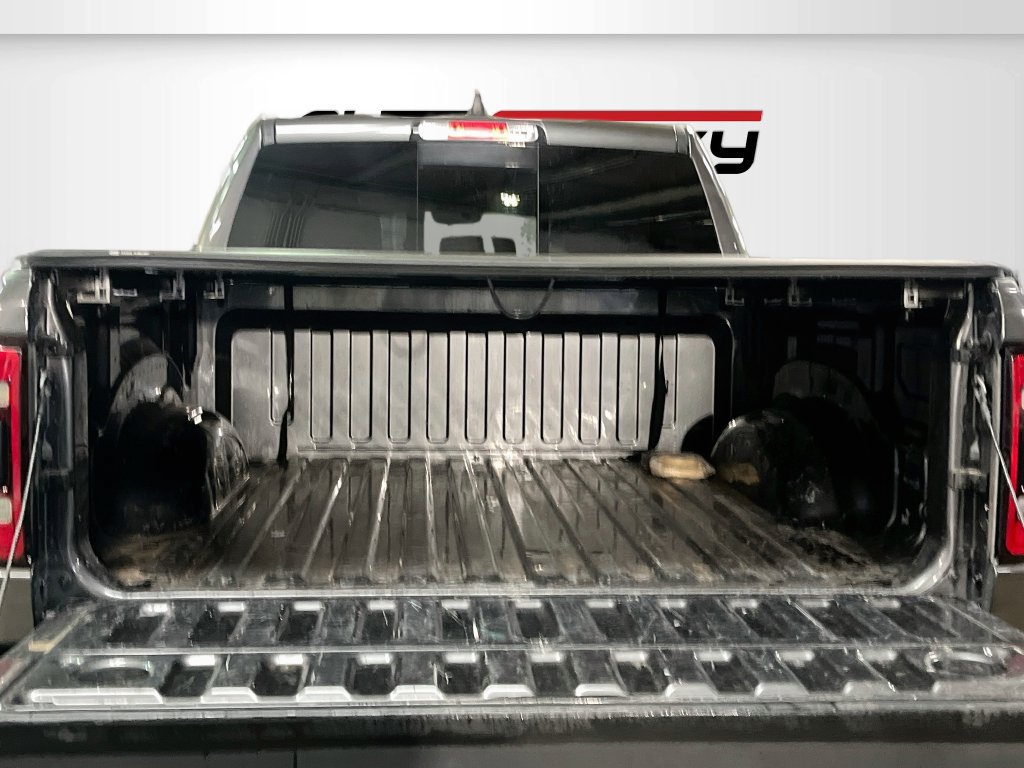 Used 2022 RAM 1500 Laramie AWD/4WD image 27