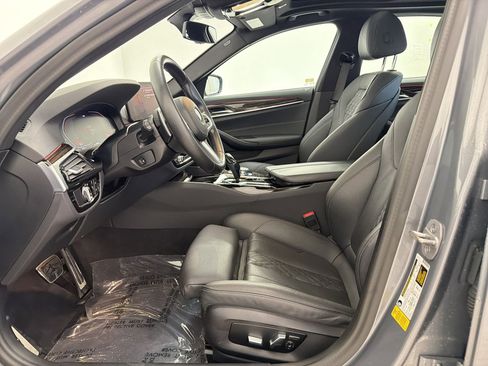 Used 2023 BMW 540i 540i w/ M Sport Package image 5