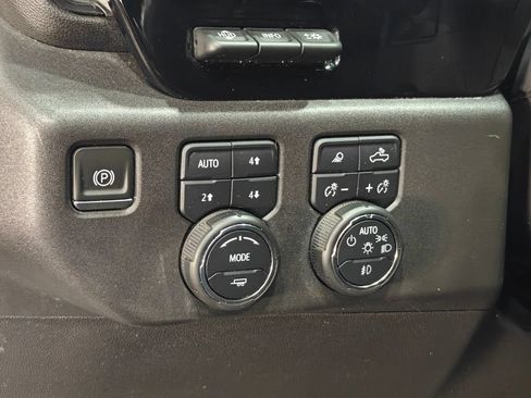 Used 2024 Chevrolet Silverado 1500 ZR2 w/ Technology Package AWD/4WD image 12