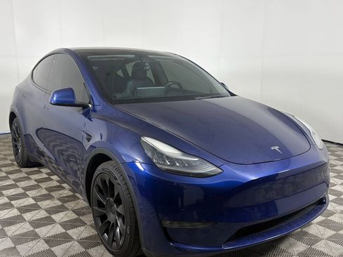 Used 2021 Tesla Model Y Long Range image 1
