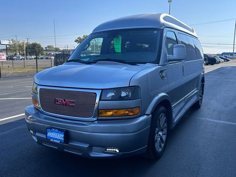 Used 2021 GMC Savana 2500 LS w/ Enhanced Convenience Package image 18