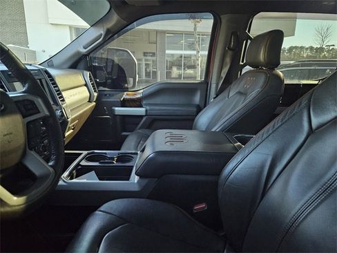 Used 2017 Ford F250 King Ranch w/ King Ranch Ultimate Package image 8