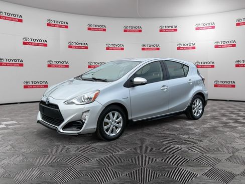 Used 2017 Toyota Prius C Two FWD image 1