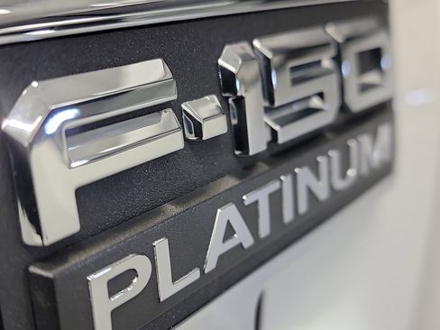 Used 2022 Ford F150 Platinum w/ Equipment Group 701A High image 33