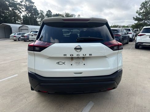 Used 2021 Nissan Rogue S FWD image 5