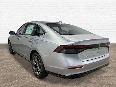 New 2025 Honda Accord EX-L image 4