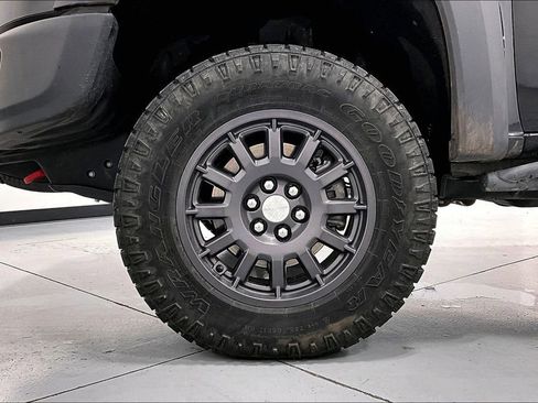 Used 2022 Chevrolet Colorado ZR2 w/ Colorado ZR2 Bison Edition AWD/4WD image 10