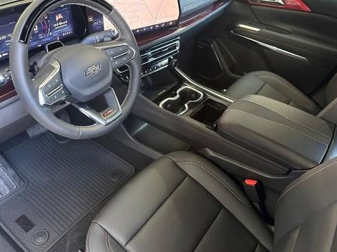 New 2026 Chevrolet Traverse Z71 w/ Enhanced Driving Package AWD/4WD image 9