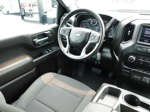 Used 2022 Chevrolet Silverado 2500 Custom w/ Custom Convenience Package AWD/4WD image 39