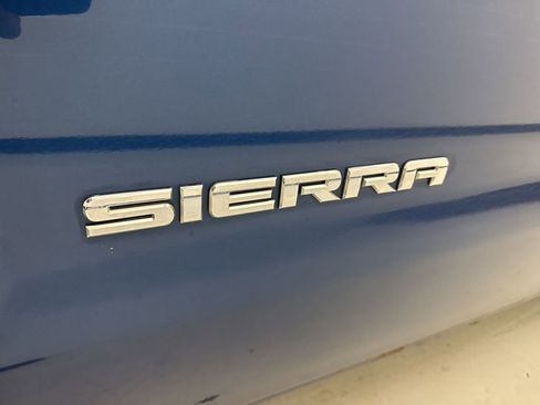 Used 2017 GMC Sierra 1500 4x4 Regular Cab image 11