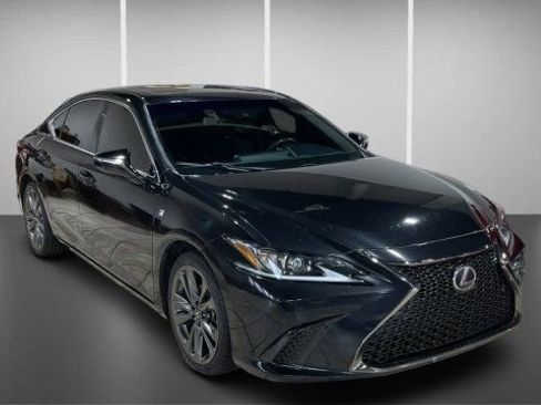 Used 2020 Lexus ES 350 F Sport image 2