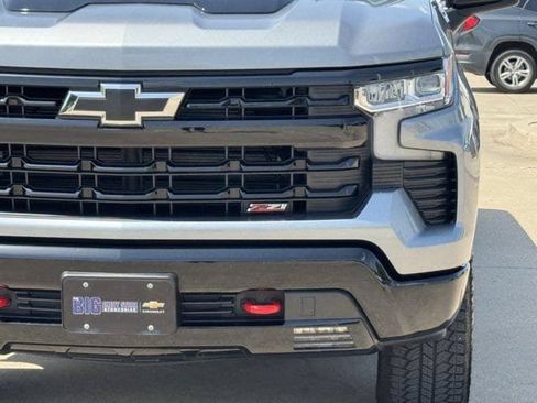 Used 2025 Chevrolet Silverado 1500 LT Trail Boss w/ Convenience Package II AWD/4WD image 10