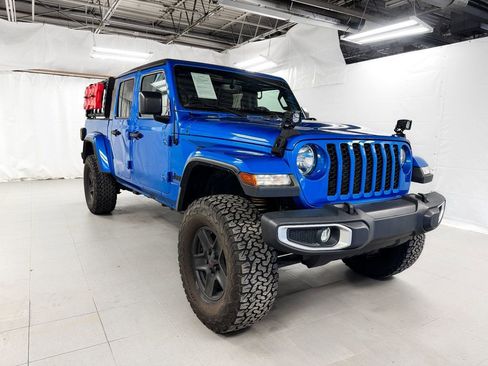 Used 2021 Jeep Gladiator Sport image 8