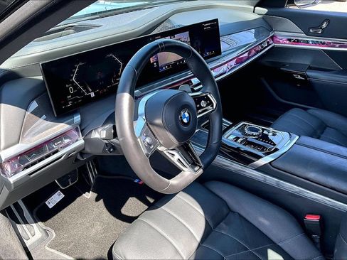 Used 2024 BMW 740i RWD image 17