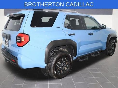 Used 2025 Toyota 4Runner SR5 AWD/4WD image 7