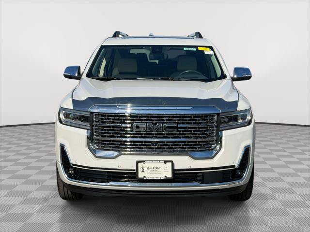 Used 2022 GMC Acadia Denali w/ Denali Technology Package AWD/4WD image 2