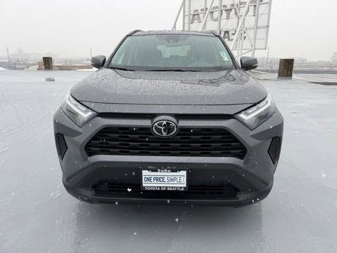 Used 2025 Toyota RAV4 XLE image 7