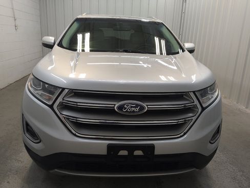 Used 2018 Ford Edge Titanium w/ Technology Package AWD/4WD image 14