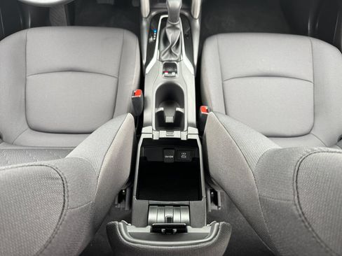 Certified 2025 Toyota Corolla Cross LE FWD image 23