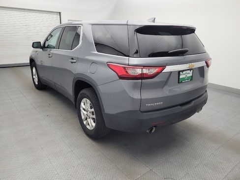 Used 2021 Chevrolet Traverse LS FWD image 5