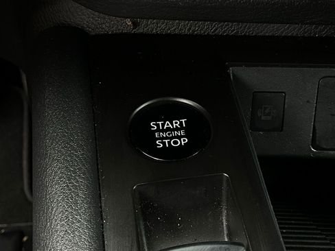 Used 2025 Nissan Kicks SV image 22