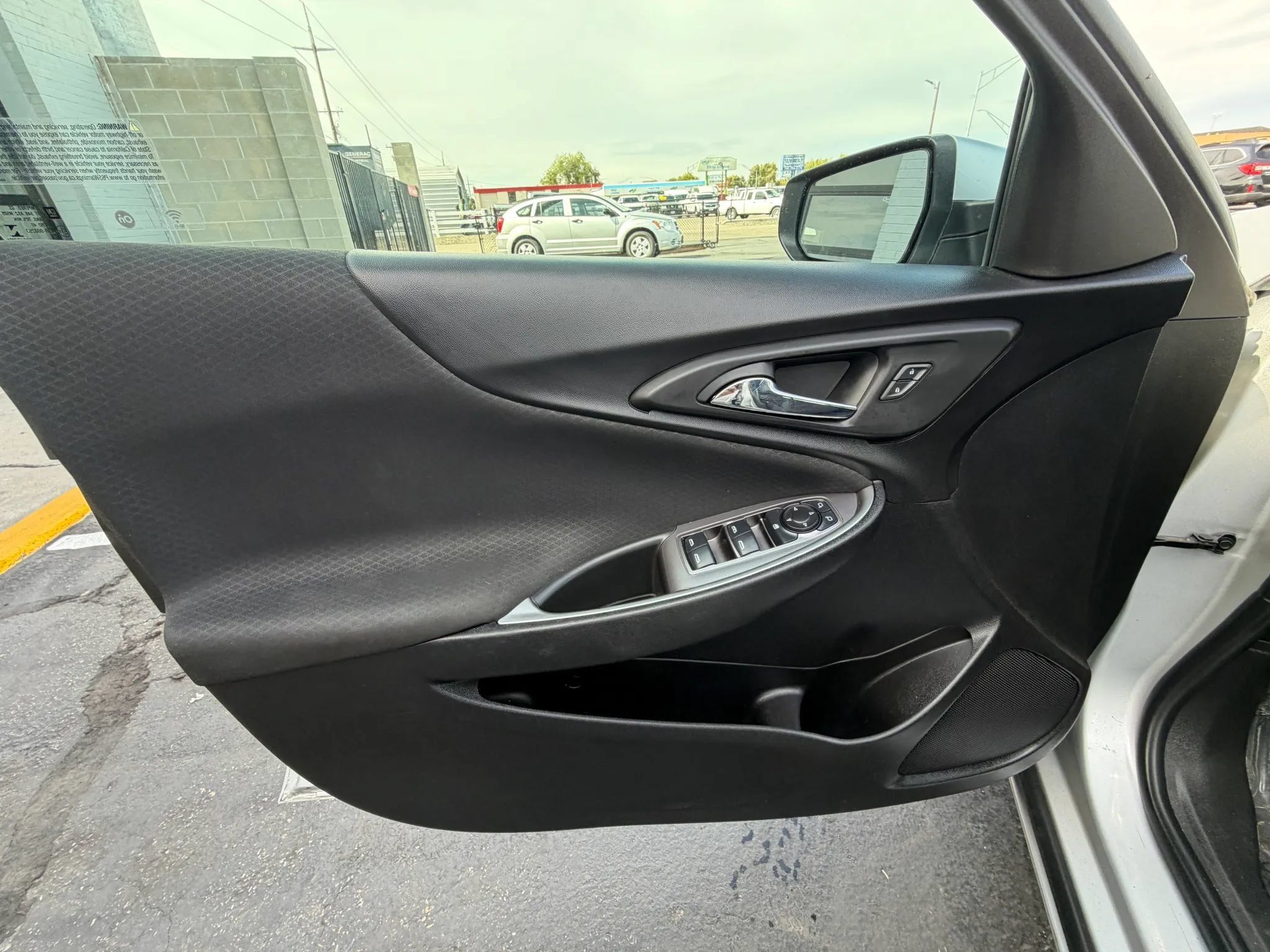 Used 2022 Chevrolet Malibu LT FWD image 12